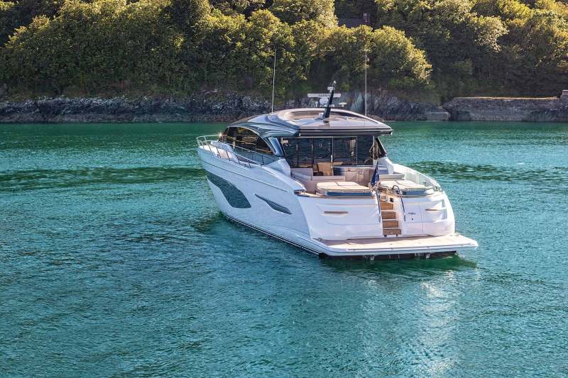 Princess Yachts V78