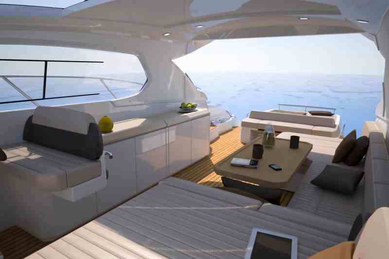 Azimut Atlantis 50 Open It's all teak, all the way aft on the Azimut Atlantis 50 Open.