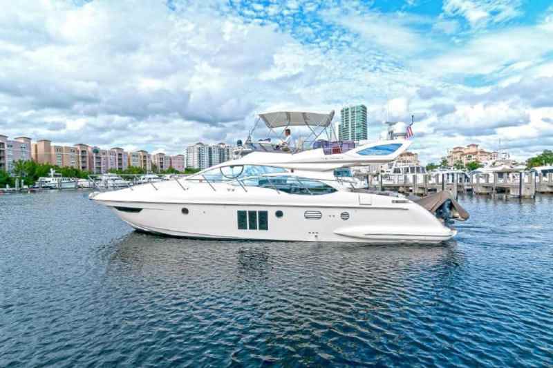 Azimut, Yacht, Brokerage