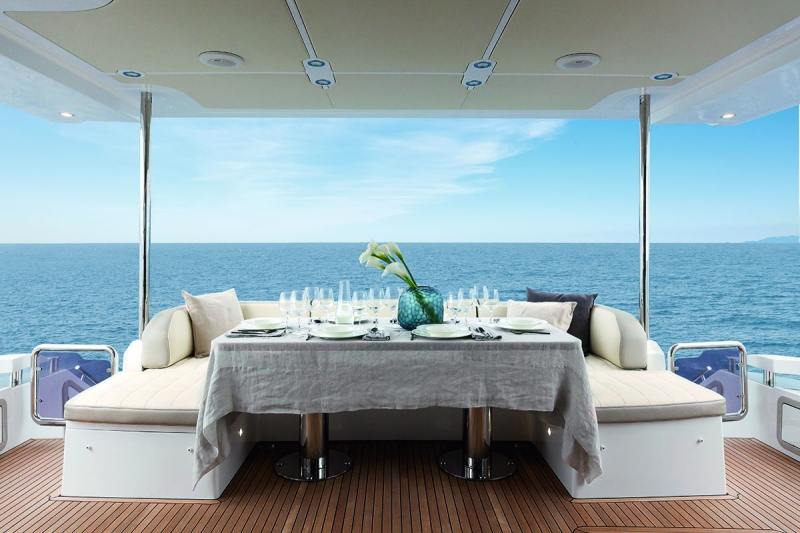 Azimut 72 Fly