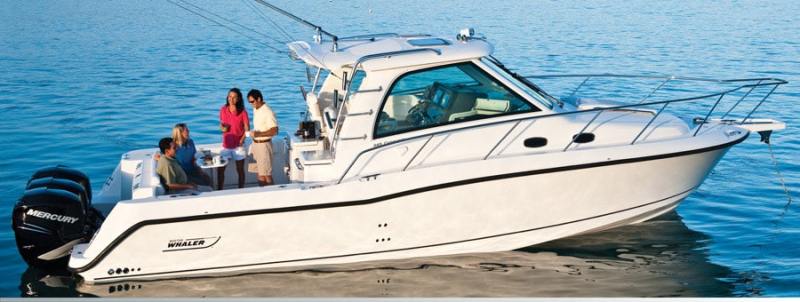 The Boston Whaler 345 Conquest earned an Innovation Award for its unique cabin design.
