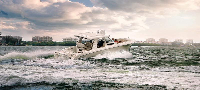 Boston Whaler’s 350 Realm has a wave-eating hull form and a multipurpose layout. Boston Whaler 350 Realm