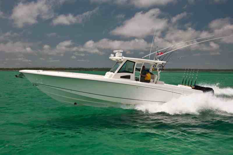 Boston Whaler 370 Outrage