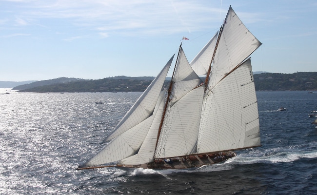 charter yacht Elena The replica charter yacht Elena is available for racing and regattas.