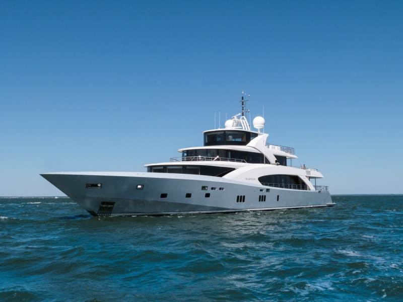 Belongers has a 42 dB(A) decibel reading at 12 knots — lower than what drivers experience in luxury sedans on the road.