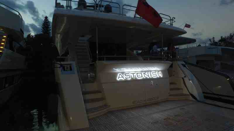 Yachts Miami Beach