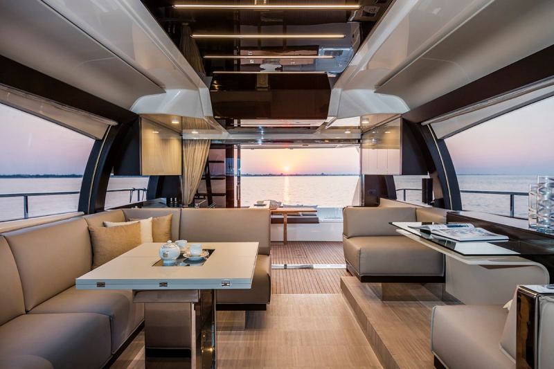 Ferretti 550 Yacht