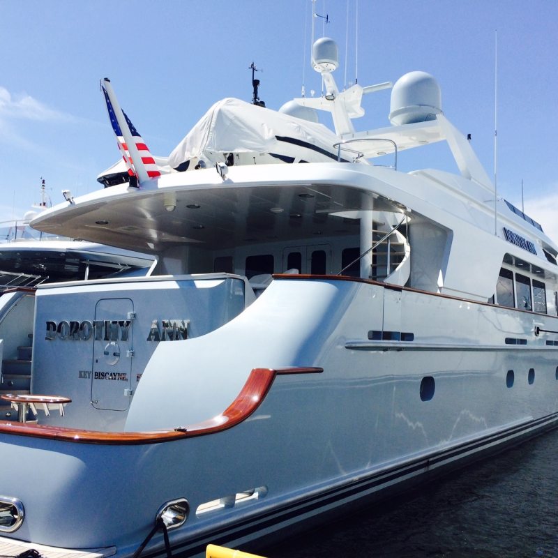 Palm Beach International Boat Show, Yachts