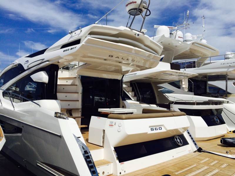 Palm Beach International Boat Show, Yachts