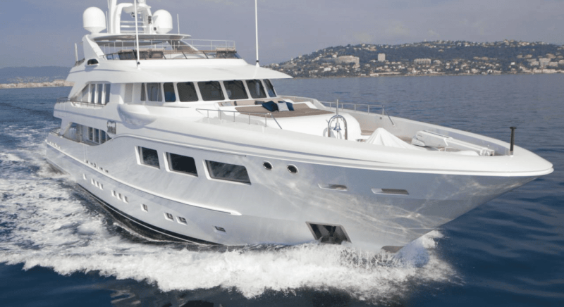 Hakvoort yacht Revelry Hakvoort yacht Revelry