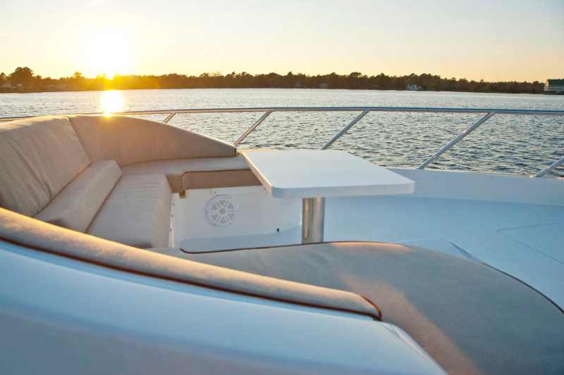 Hatteras, Brokerage