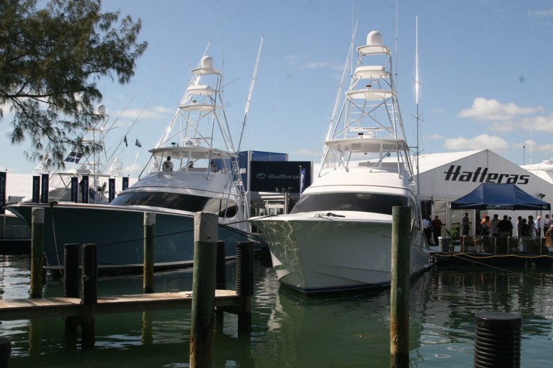 Miami International Boat Show 2011: Hatteras GT Series Miami International Boat Show 2011: Hatteras GT Series