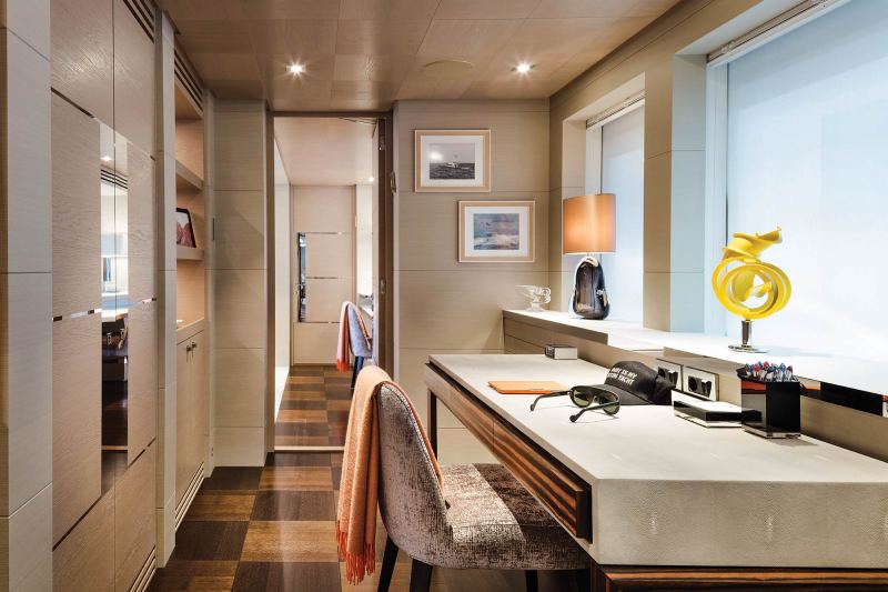 heesen book ends