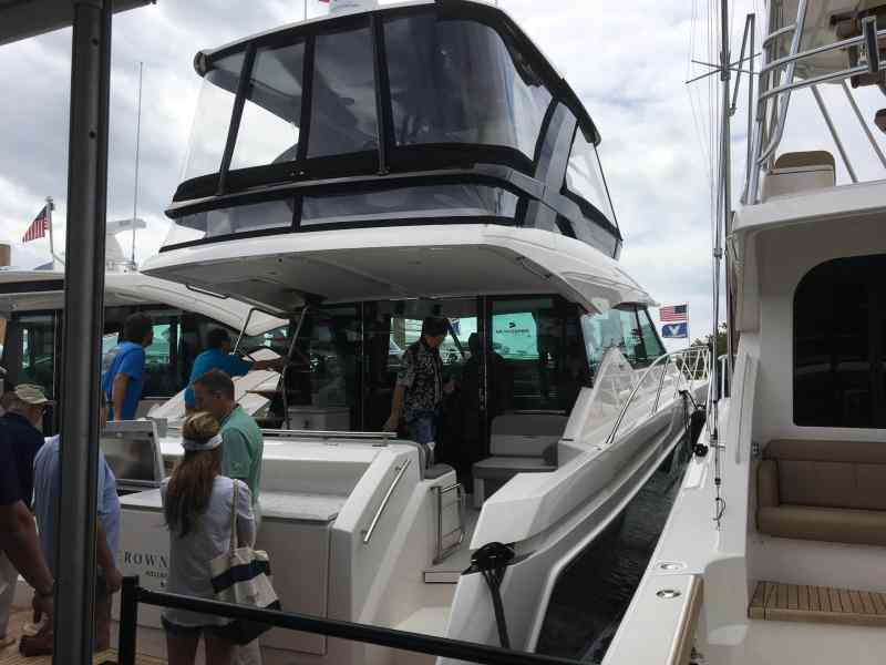 Miami International Boat Show