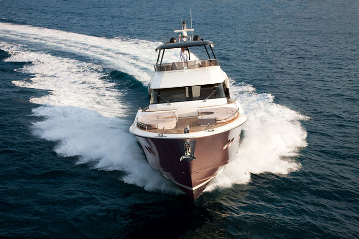 mcy70runningbow-web4.jpg Monte Carlo Yachts 70 Running