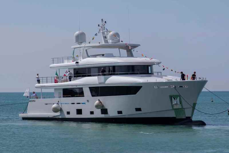 Cantieri delle Marche, Narvalo, Cannes Yachting Festival