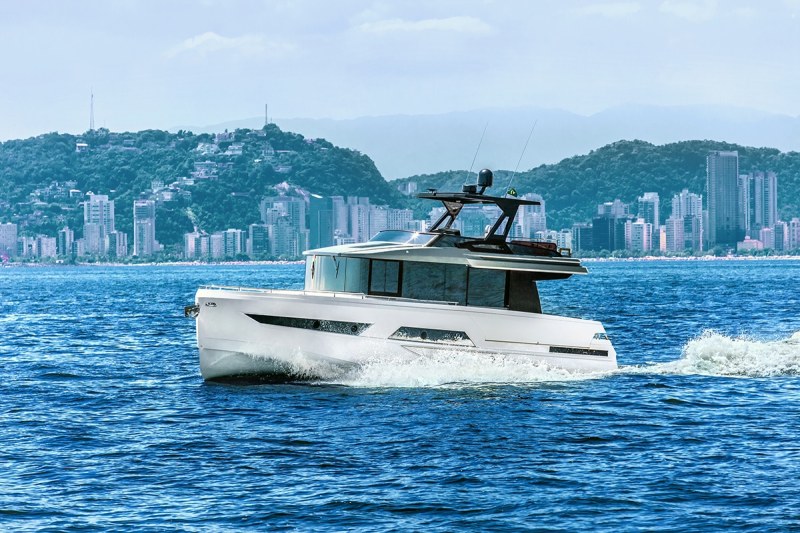 Okean Yachts, Okean 50 Flybridge Motor Yacht, HMY Yacht Sales