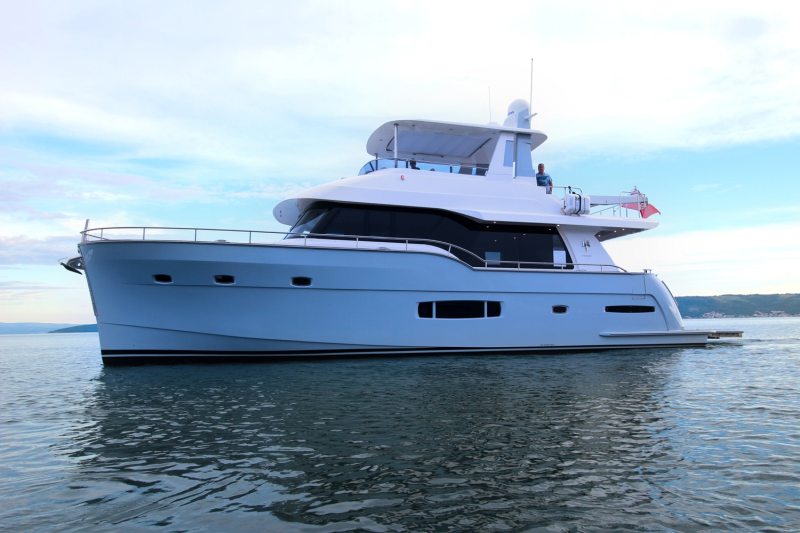 Outer Reef, 620 Trident