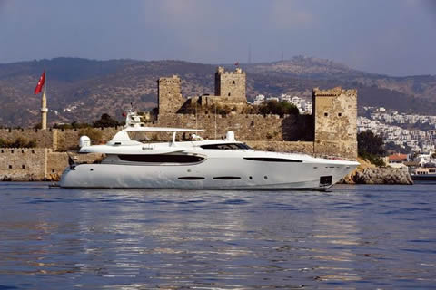 The 116-foot Leight-Notika Phoenix will be available for charter this winter in Central America and the Caribbean through Ocean Independence.
