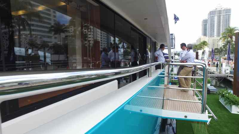 Yachts Miami Beach