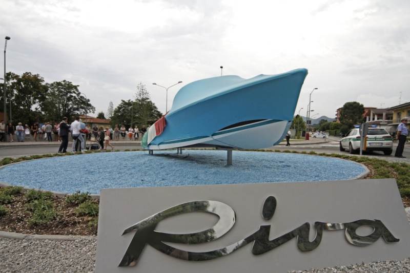The Riva shipyard helped to ensure the 1:1 scale model is accurate.