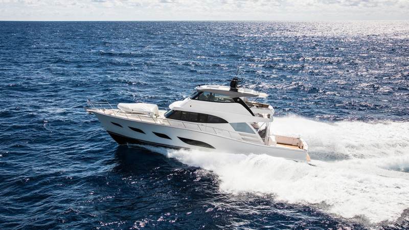 riviera 72