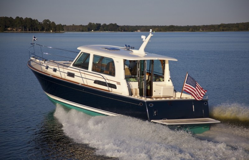 Sabre 42 The Sabre 42 is among the models now available with pod drives instead of straight shafts.
