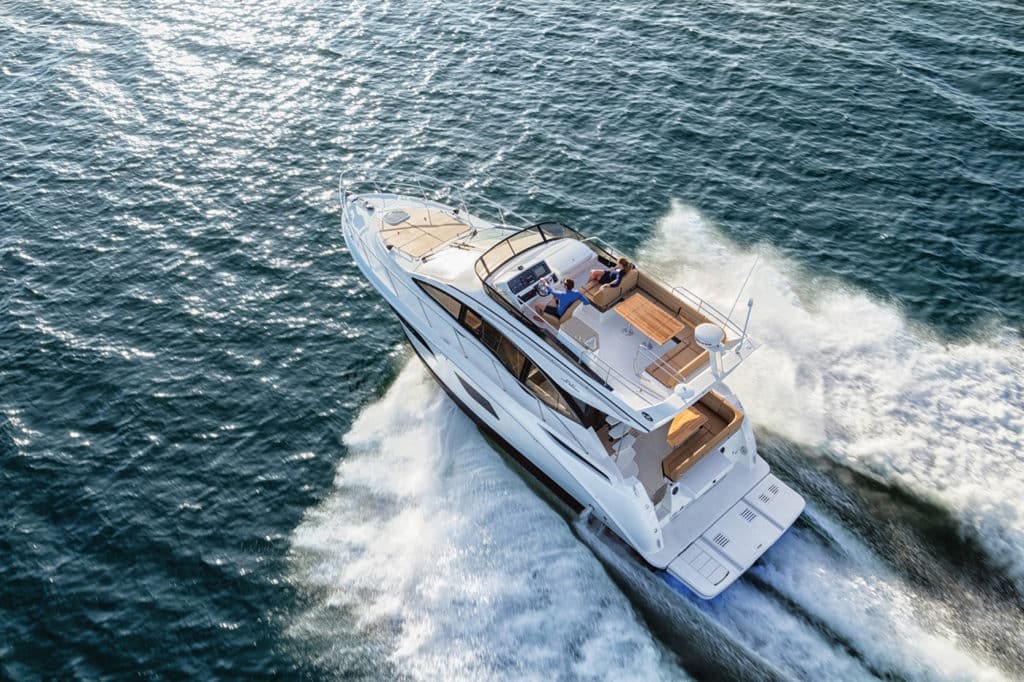 Sea Ray 400 Fly