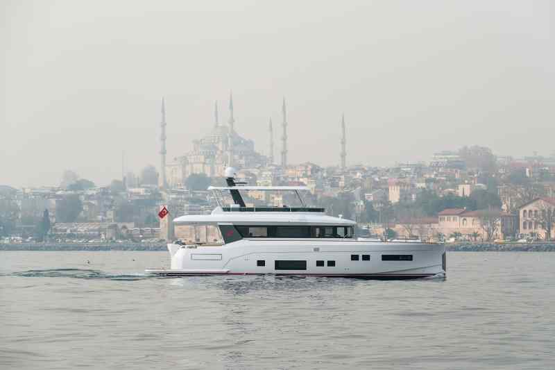 Sirena Yachts, Sirena 64