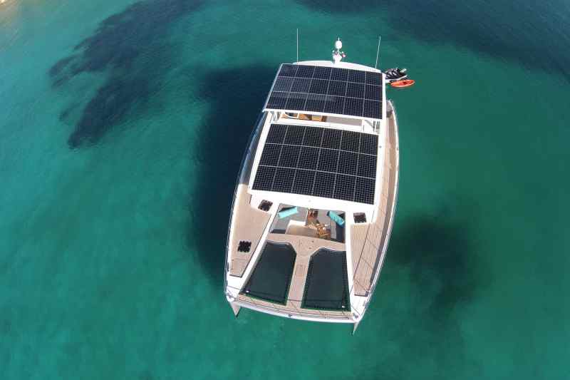 Solarwave Yachts, Solarwave 64