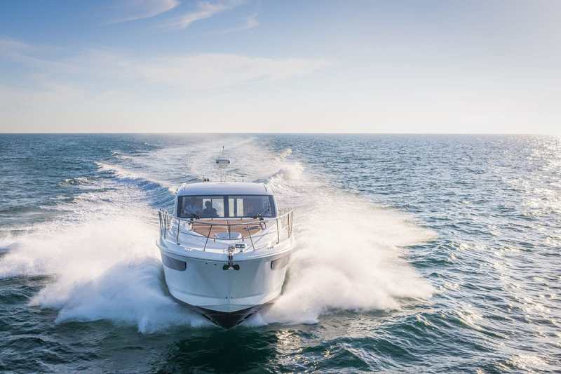 Sea Ray 400 Sundancer
