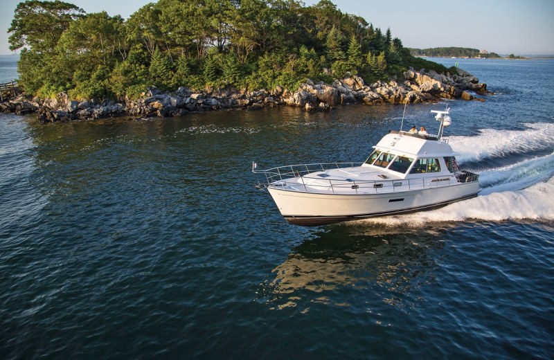 Sabre Yachts founder Roger Hewson began building sailboats in 1970 in Raymond, Maine, just 25 miles north of Portland. The company’s first foray into the powerboat market came in 1989 with the introduction of the Sabre 36 Fast Trawler.