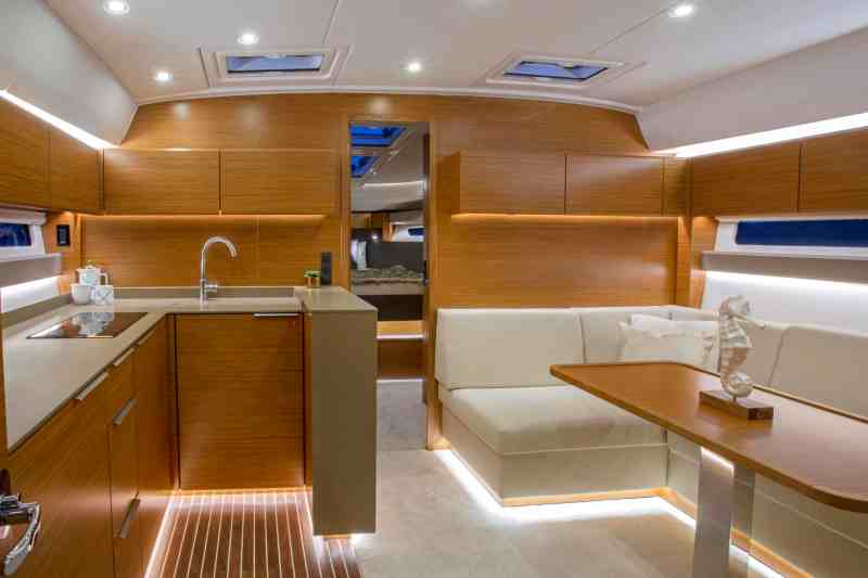 Bavaria Yachts, Sport 450 Coupe