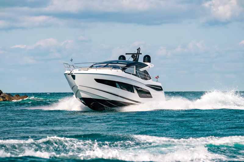 YTG1021_FEA_Sunseeker_2 Sunseeker Predator 55 Evo