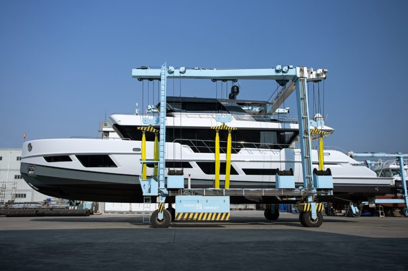 CLX96_SPLASH_IMAGE-03-(1) CL Yachts CLX96 SAV