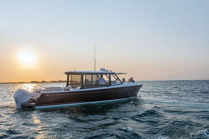 YTG1221_ONB_3 MJM Yachts 3z