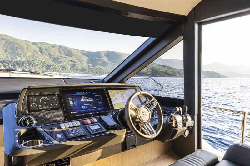 Absolute Yachts 60 Fly