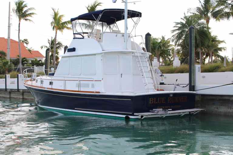 IMG_1254 Fiberglass boat