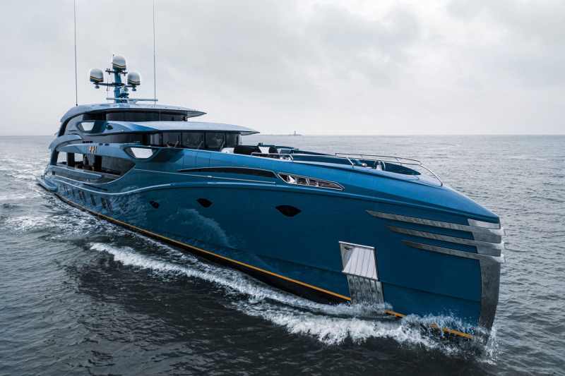 YTG0222_CUR_5 Royal Huisman Phi