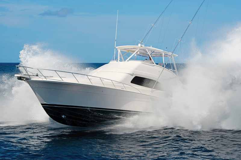 YTG0522_CLY_01 Bertram 570 Convertible