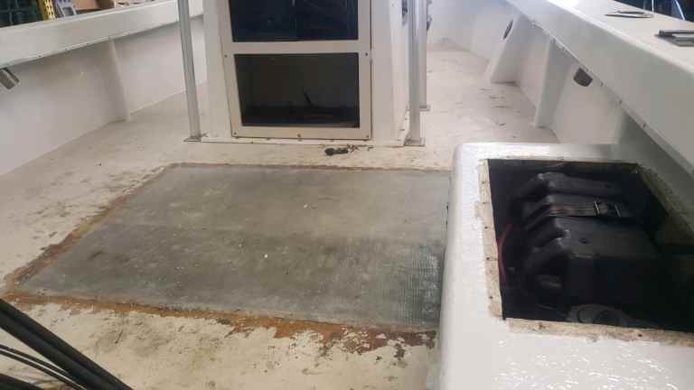 cut-deck Boat fuel tank
