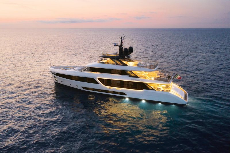YTG0522_FEA_Benetti_2_edit Benetti Motopanfilo 37M