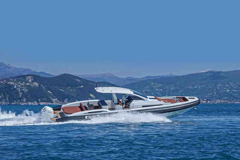 YTG0922_My-Other-Boat_01_edit TecnoRib Pirelli 50
