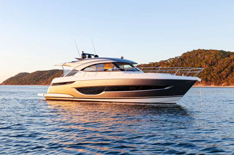 Riviera-4600-Sport-Yacht-Platinum-Edition-Sunset-01 Riviera Yachts 4600 Sport Yacht Platinum Edition