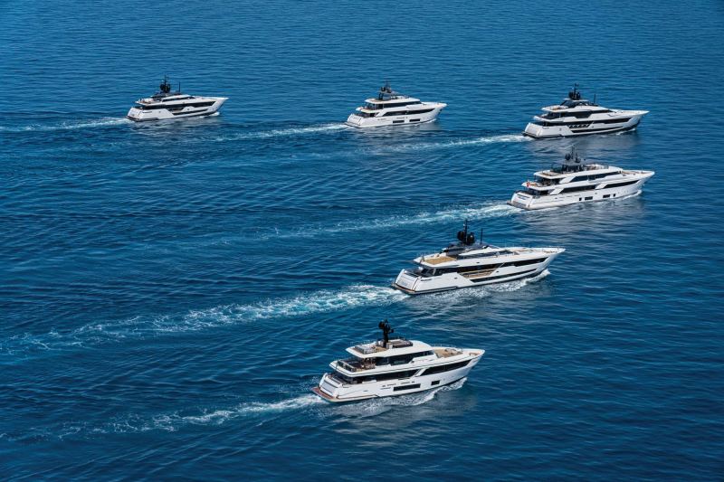 YTG1122_FEA_CL-Profile_5 Custom Line yachts