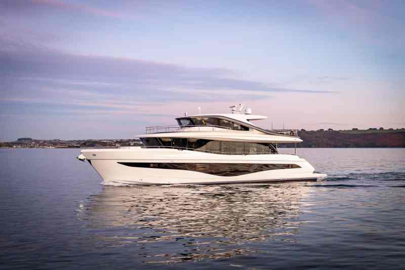 Princess Yachts X80