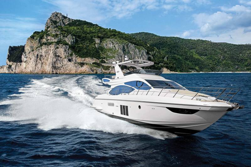 YTG0423_Brokerage_01 Azimut 53 Fly