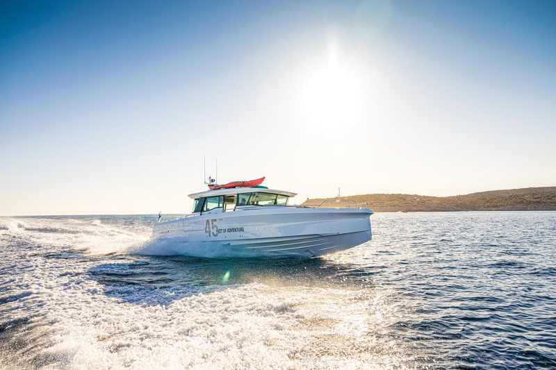 YTG0523_On-Board_2 Axopar 45 XC