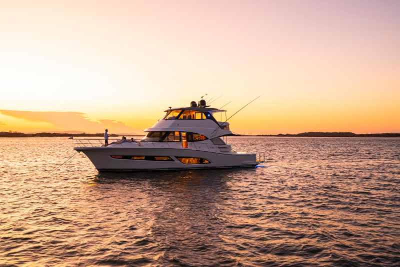 Riviera-58-SMY-5 Riviera 58 SMY