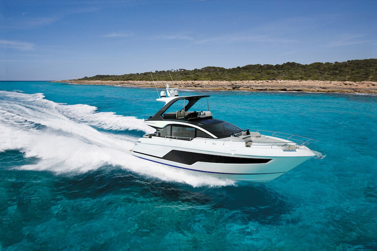 Fairline To Debut Two New Yachts